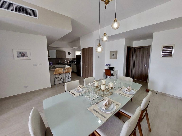Luxury Apt with Pool Golf View in Hard Rock Golf