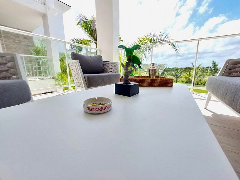Luxury Apt with Pool Golf View in Hard Rock Golf