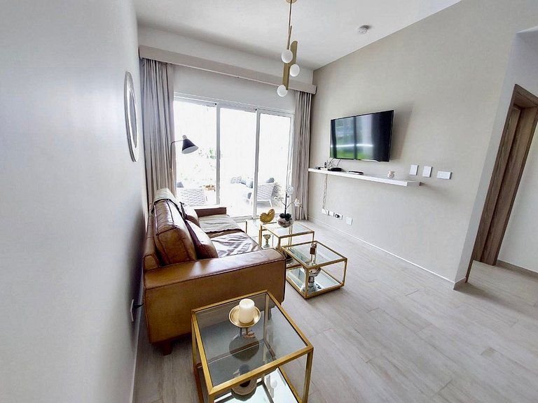 Luxury Apt with Pool Golf View in Hard Rock Golf