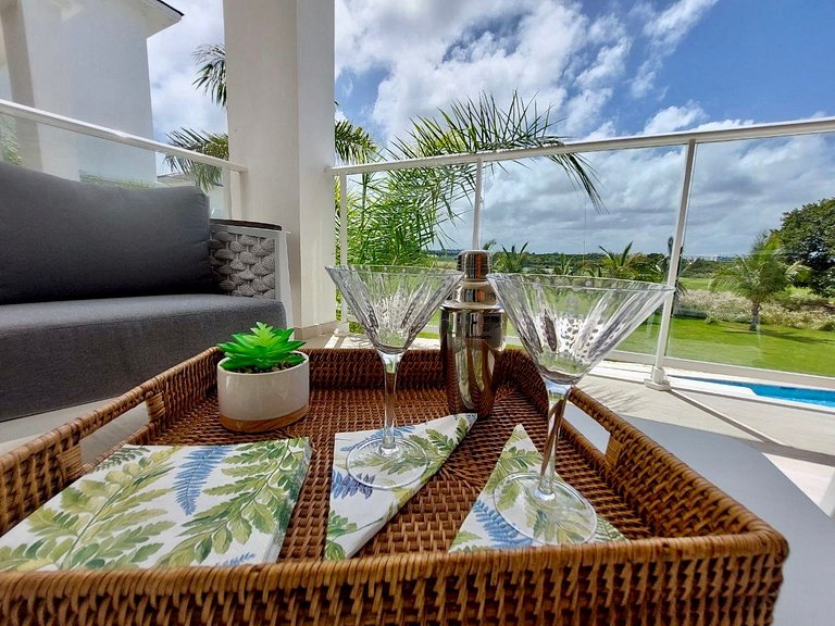 Luxury Apt with Pool Golf View in Hard Rock Golf