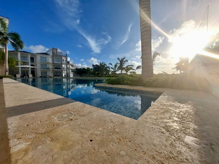Luxury Apt with Pool Golf View in Hard Rock Golf