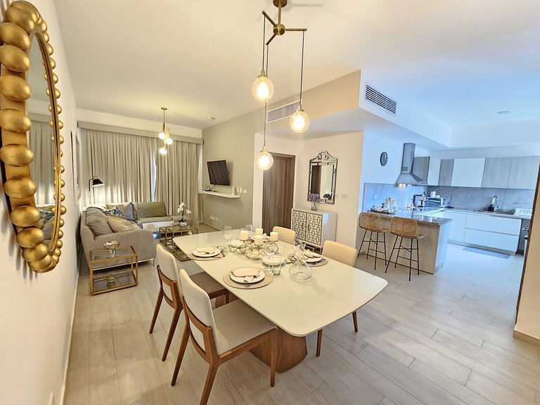 Luxury Apt with Pool Golf View in Hard Rock Golf