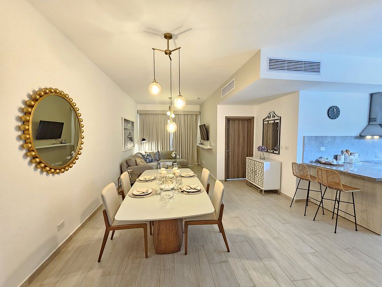 Luxury Apt with Pool Golf View in Hard Rock Golf