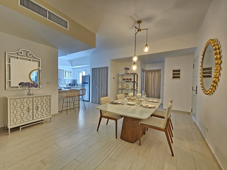 Luxury Apt with Pool Golf View in Hard Rock Golf