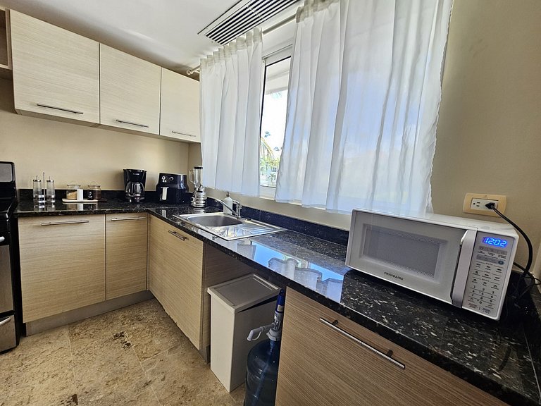 Playa Turquesa 3BR • BBQ • Oceanfront Stay
