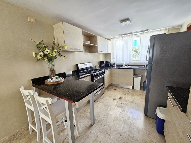 Playa Turquesa Beachfront Escape | 3BR | BBQ &Pool