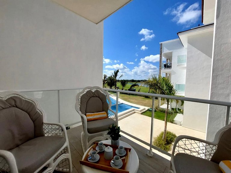 Comfortable 1BDR in Cana Pearl with Lake/Golf View
