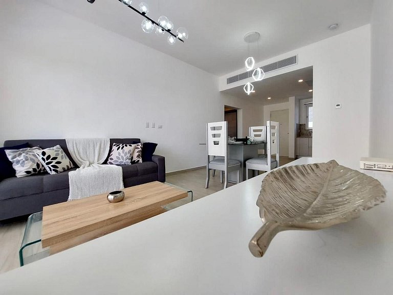Comfortable 1BDR in Cana Pearl with Lake/Golf View