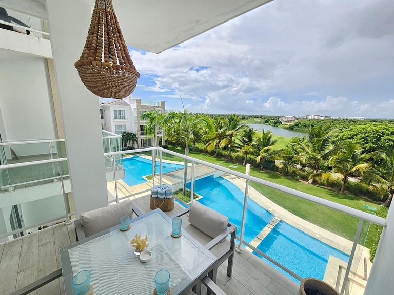 2BR Beach Condo • Prime Location Across Hard Rock