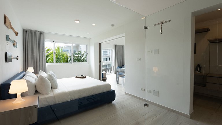 Seaside Luxury 1BDR Condo Paseo Playa Coral D-306