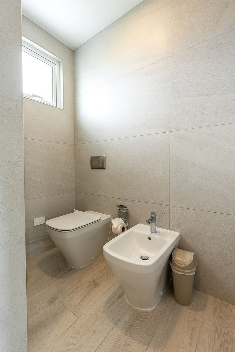 Seaside Luxury 1BDR Condo Paseo Playa Coral D-306