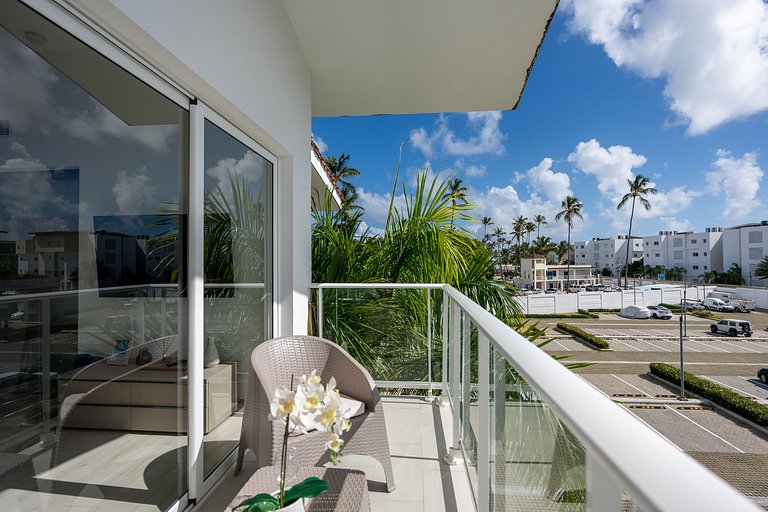 Seaside Luxury 1BDR Condo Paseo Playa Coral D-306