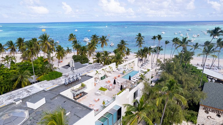 Beach Haven 1BDR Condo Paseo Playa Coral - 305