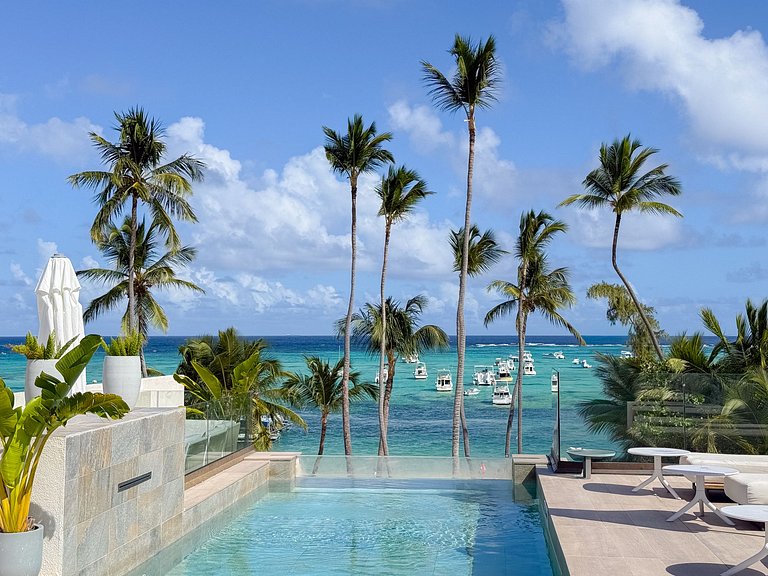 Seaside Luxury 1BDR Condo Paseo Playa Coral D-306