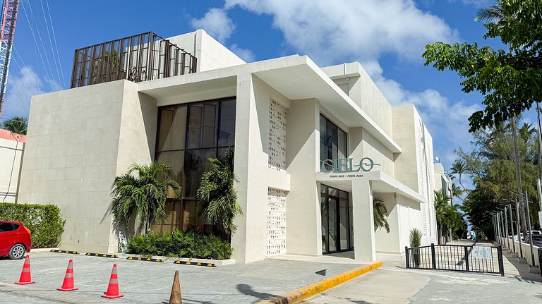 Seaside Luxury 1BDR Condo Paseo Playa Coral D-306