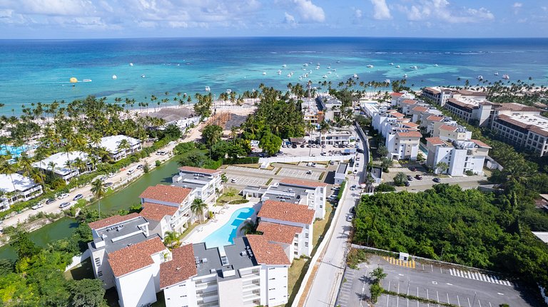 Seaside Luxury 1BDR Condo Paseo Playa Coral D-306