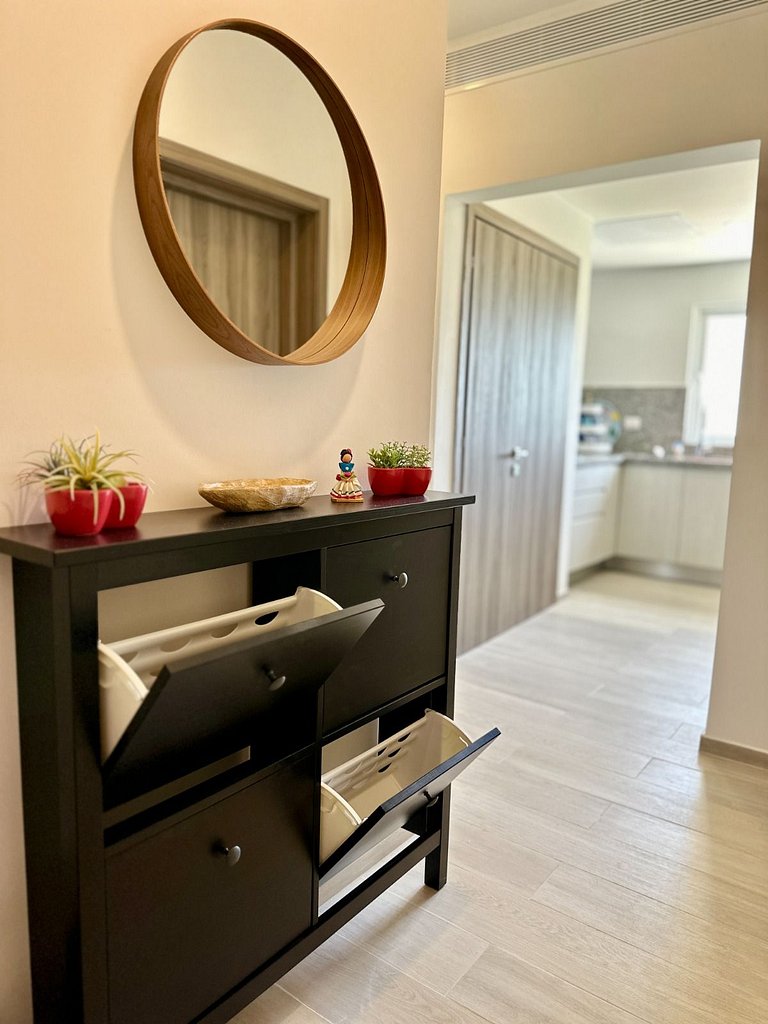 Corner 2BDR in Coral Bay 2 in front of Hard Rock