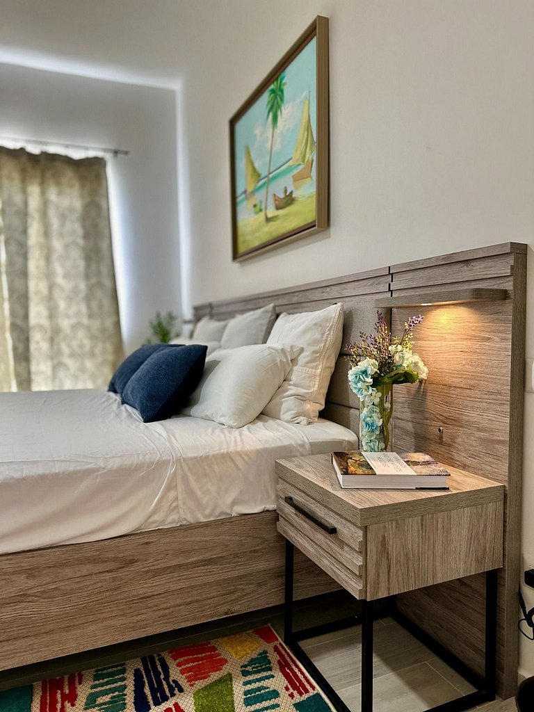 Corner 2BDR in Coral Bay 2 in front of Hard Rock