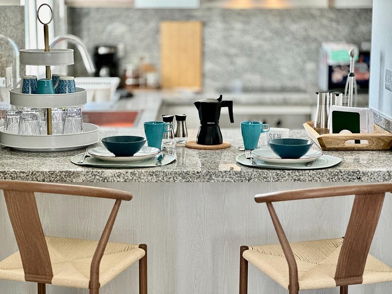 Corner 2BDR in Coral Bay 2 in front of Hard Rock