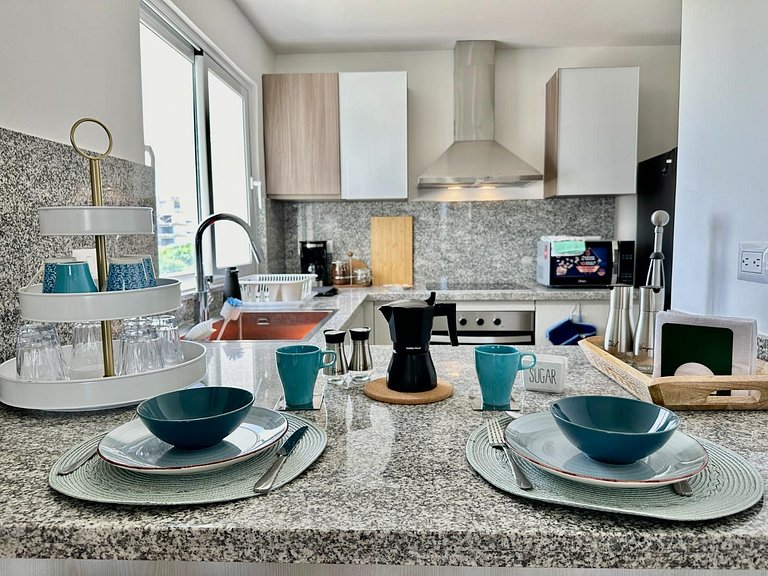 Corner 2BDR in Coral Bay 2 in front of Hard Rock