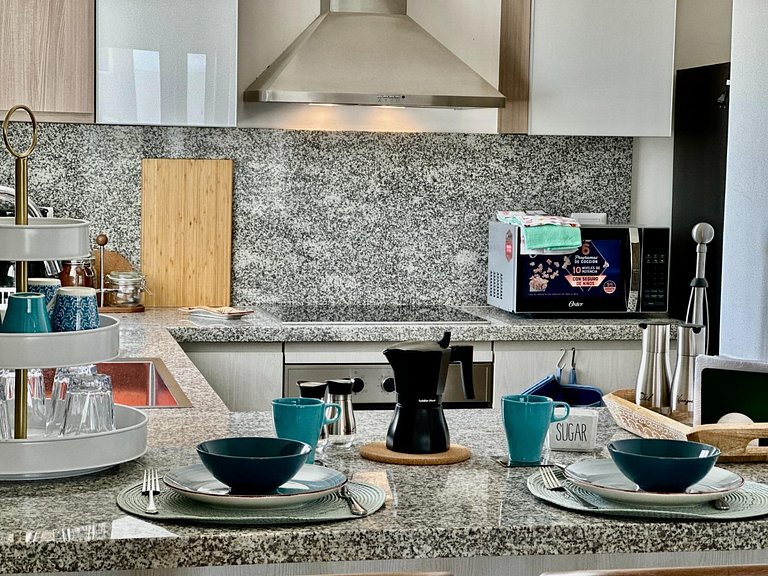 Corner 2BDR in Coral Bay 2 in front of Hard Rock