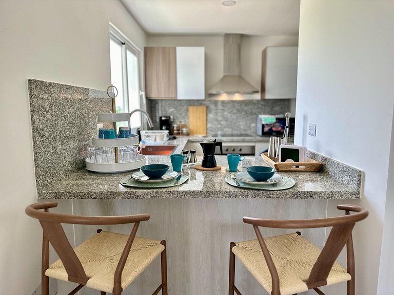 Corner 2BDR in Coral Bay 2 in front of Hard Rock