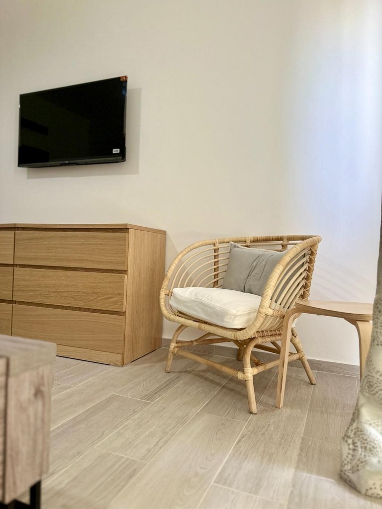 Corner 2BDR in Coral Bay 2 in front of Hard Rock