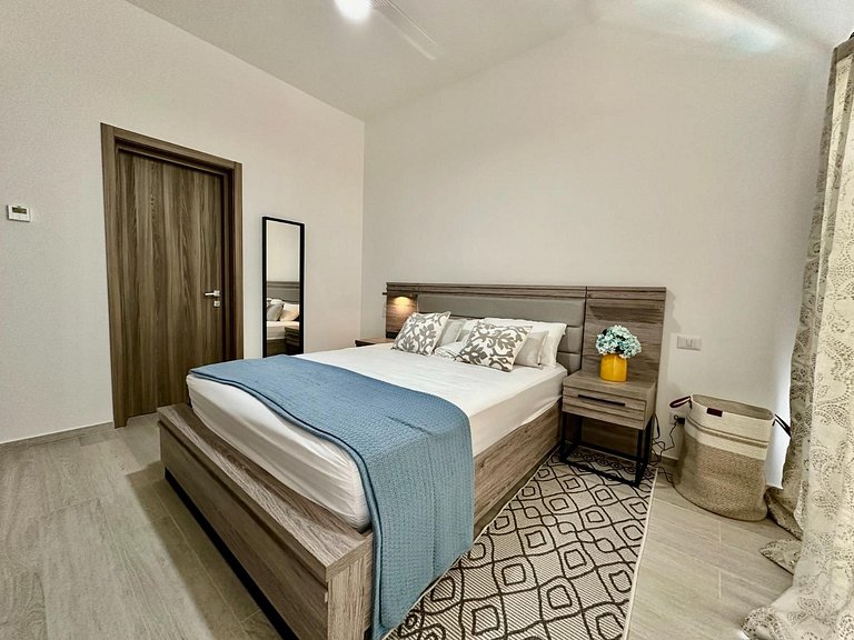 Corner 2BDR in Coral Bay 2 in front of Hard Rock