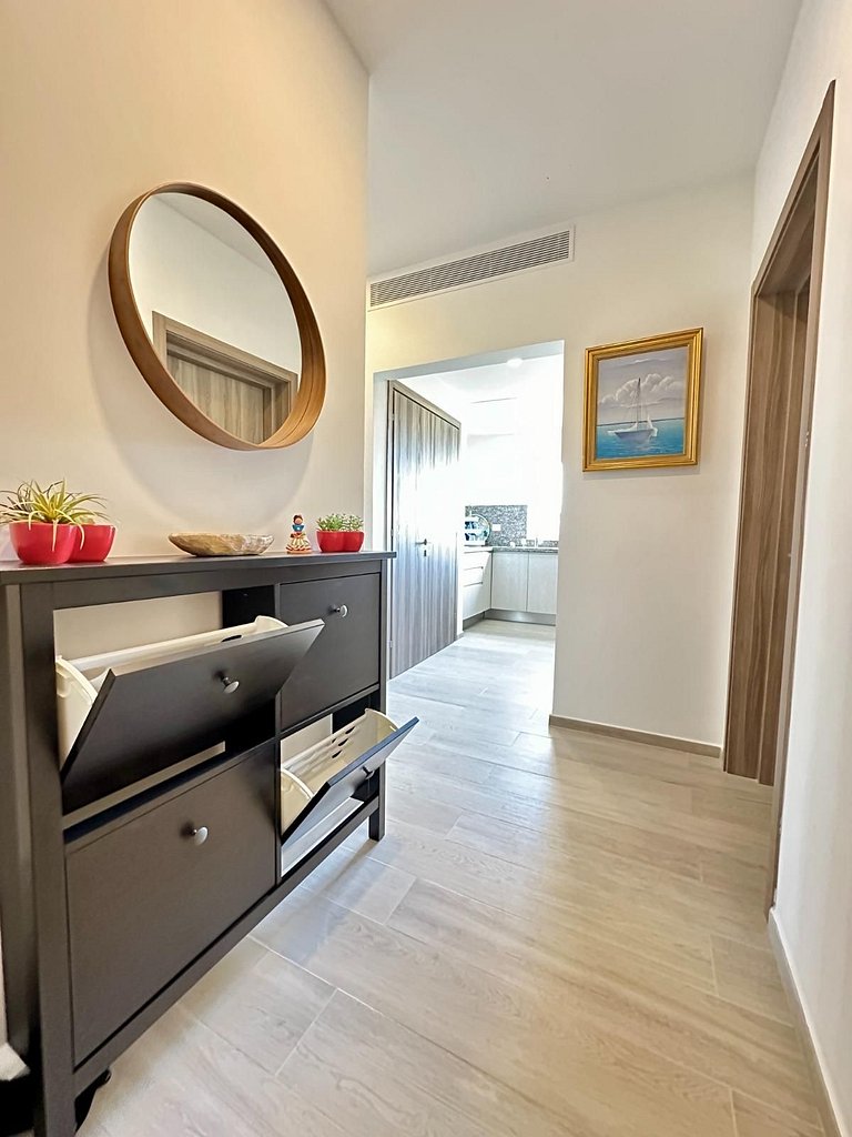 Corner 2BDR in Coral Bay 2 in front of Hard Rock