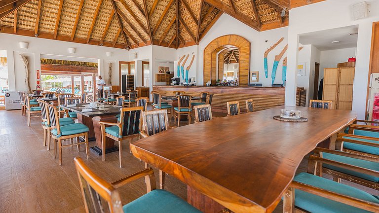 Corner 2BDR in Coral Bay 2 in front of Hard Rock