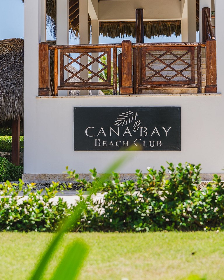 Hard Rock Golf Cozy 1BR • Pool & Golf Views