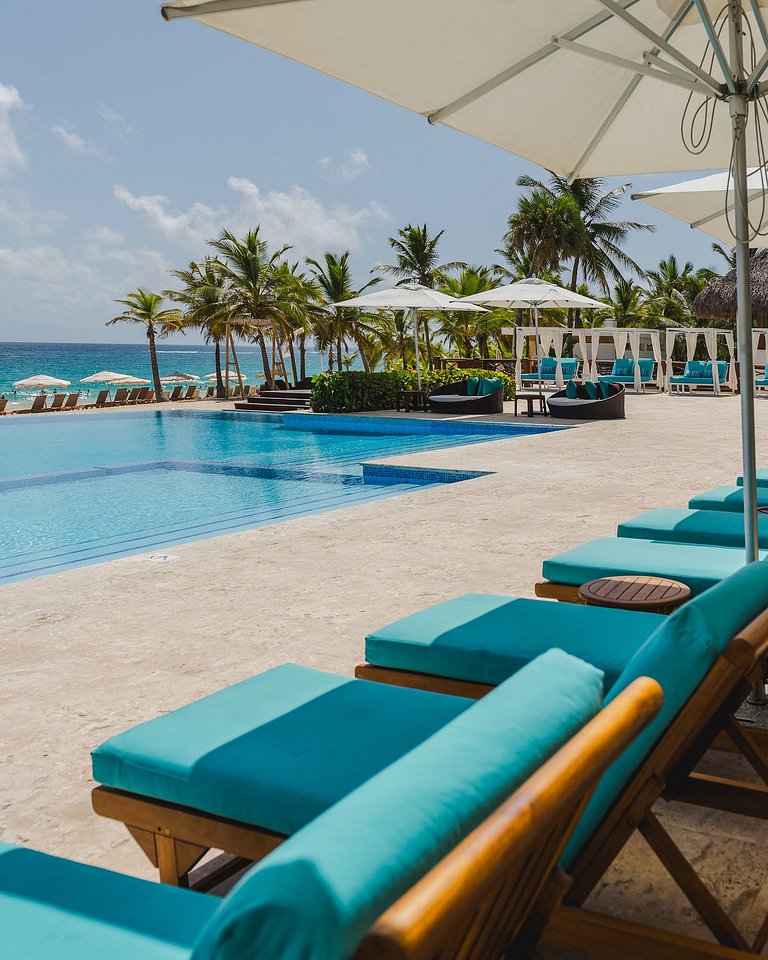 Hard Rock Golf Cozy 1BR • Pool & Golf Views