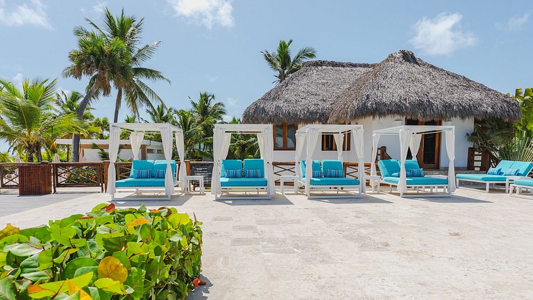 Hard Rock Golf Cozy 1BR • Pool & Golf Views