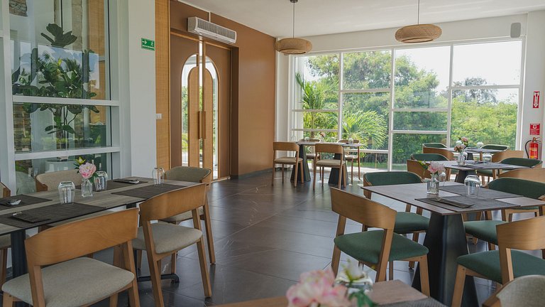 Hard Rock Golf Cozy 1BR • Pool & Golf Views