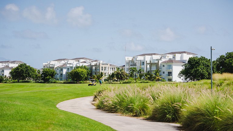 Unique Pool & Golf view retreat 1BR in Hard Rock