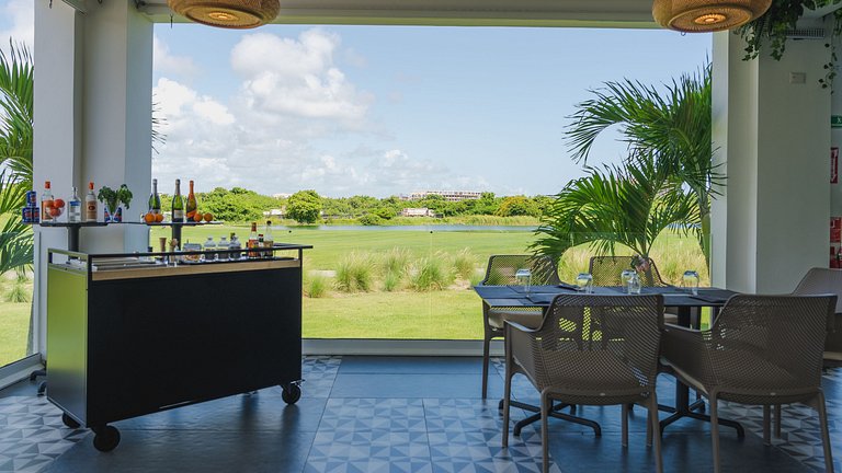 Unique Pool & Golf view retreat 1BR in Hard Rock