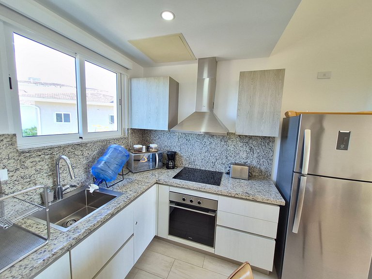 Unique 1BR Retreat w/ Pool & Golf View HR