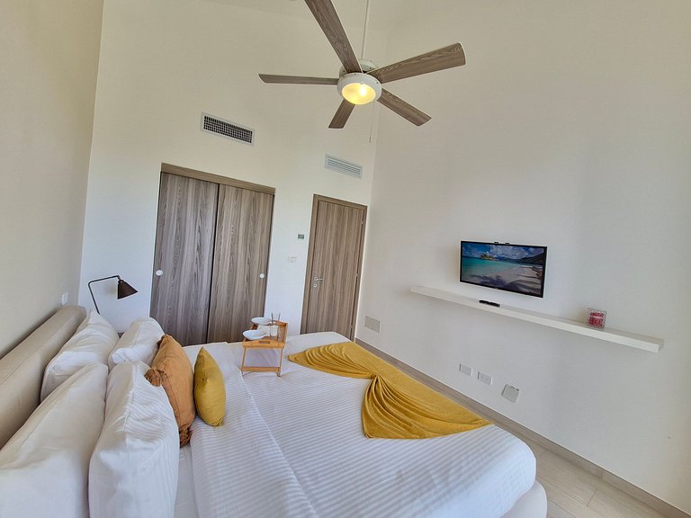 Unique 1BR Retreat w/ Pool & Golf View HR