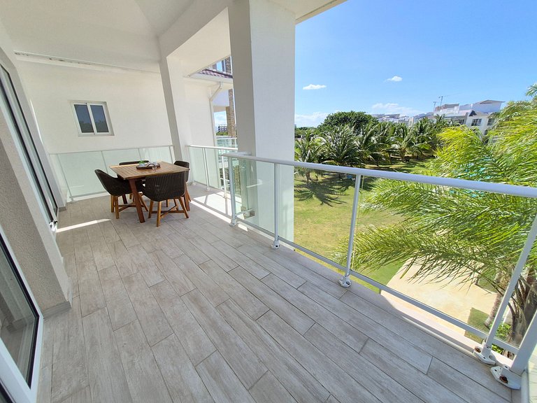 Unique 1BR Retreat w/ Pool & Golf View HR