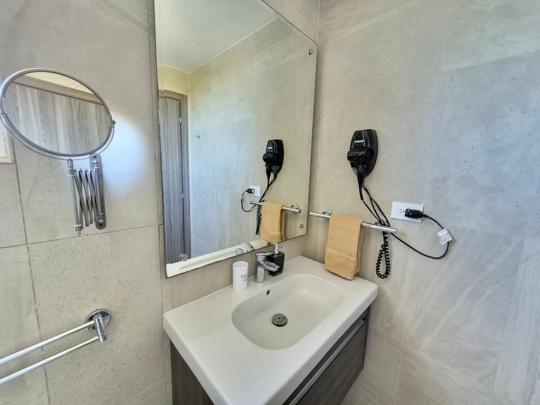 Unique 1BR Retreat w/ Pool & Golf View HR