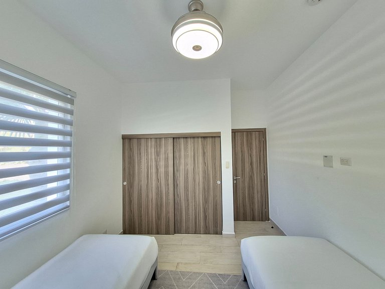 Pool & Golf View Condo Inside Hard Rock Area