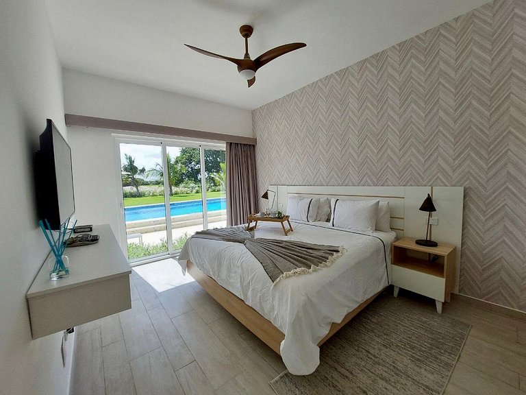 Spectacular Apto Pool Golf View in Hard Rock Golf