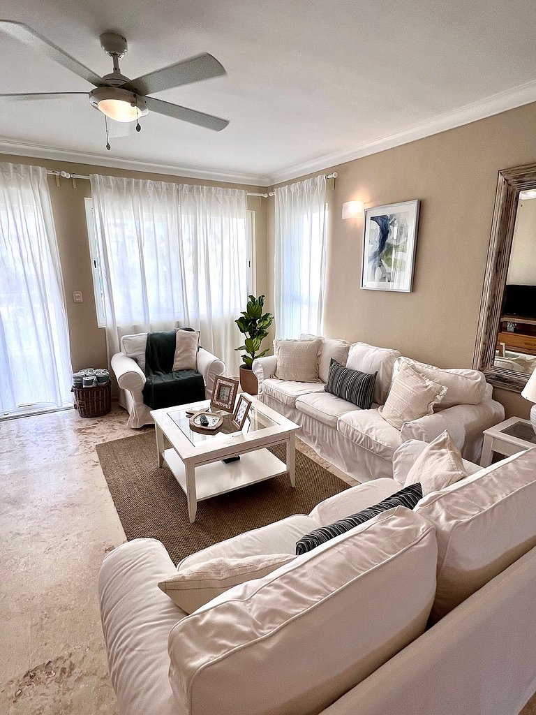 Playa Turquesa 3BR • BBQ • Oceanfront Stay